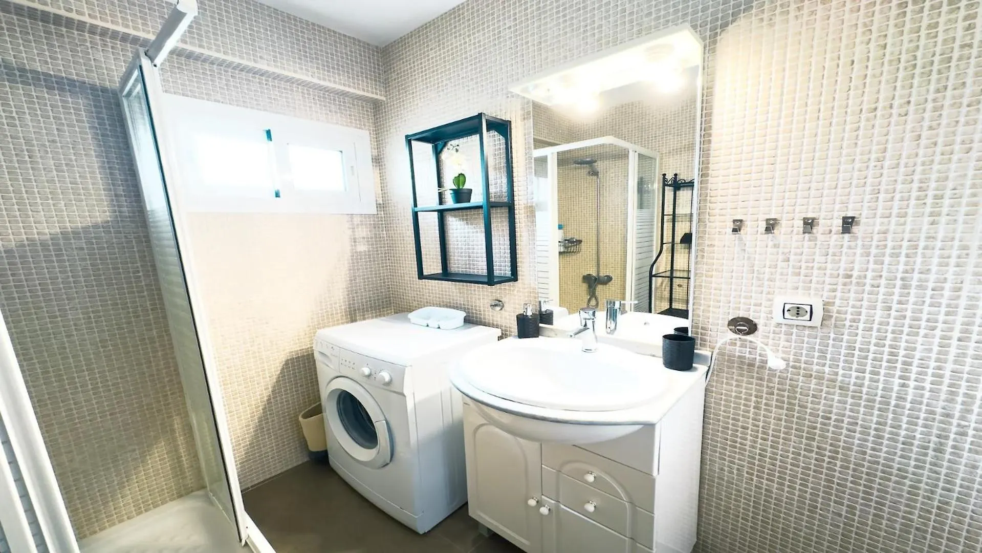 Comfy And Cozy Stay Piscis Benalmádena Appartamento